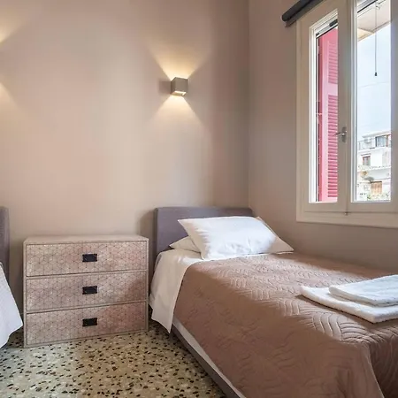 Veneris 2-bedroom In Chania Lägenhet